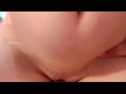 ❤️ Sover på rommet til søsteren min og det var slik jeg våknet Sexvideo på porno no.assistirhentai.ru ❌️