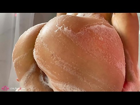 ❤️ Brunette onanerer fitte med vibrator til intens orgasme i dusjen Sexvideo på porno no.assistirhentai.ru ❌️